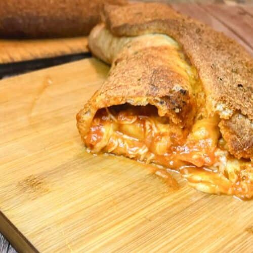 Recette Pizza roulée au jambon et à la mozzarella